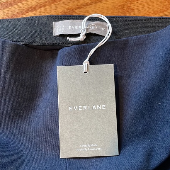 NWT | Everlane Side Zip Stretch Cotton Pant in navy blue | Size 00 - Picture 9 of 9